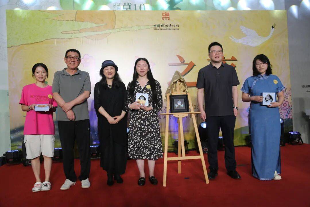 文创新品发布 观众直呼要预约明年门票！AG真人网站国丝之夜丨国风七夕之夜+(图3)